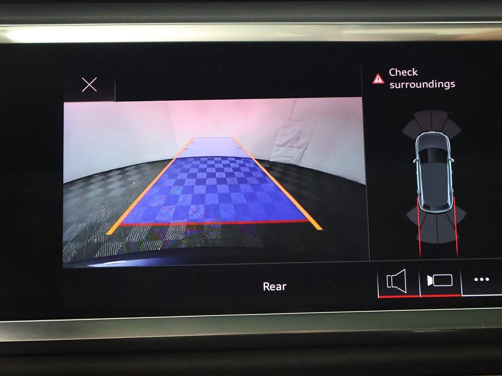 Used 2022 Audi Q3 2.0T Premium w/ Convenience Package image 39