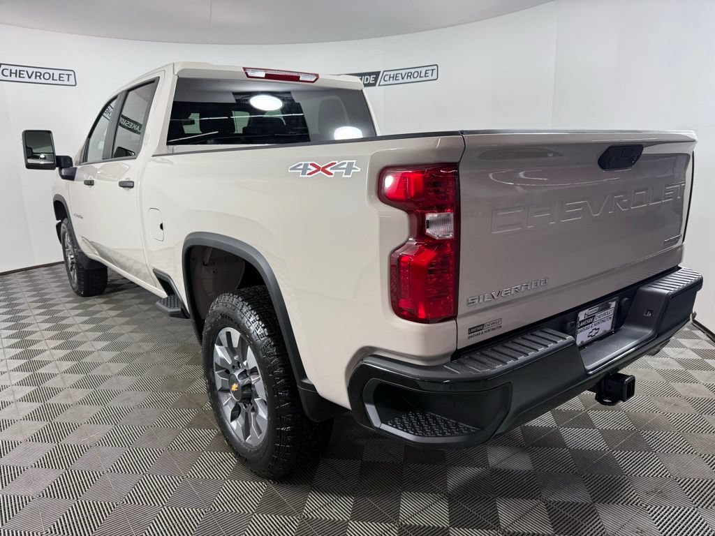 New 2026 Chevrolet Silverado 2500 Custom w/ Custom Convenience Package AWD/4WD image 4