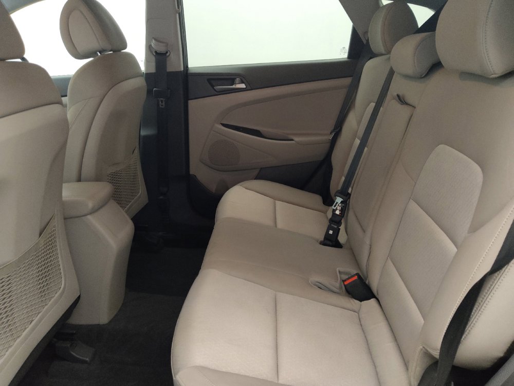 Used 2016 Hyundai Tucson SE w/ Option Group 02 FWD image 18