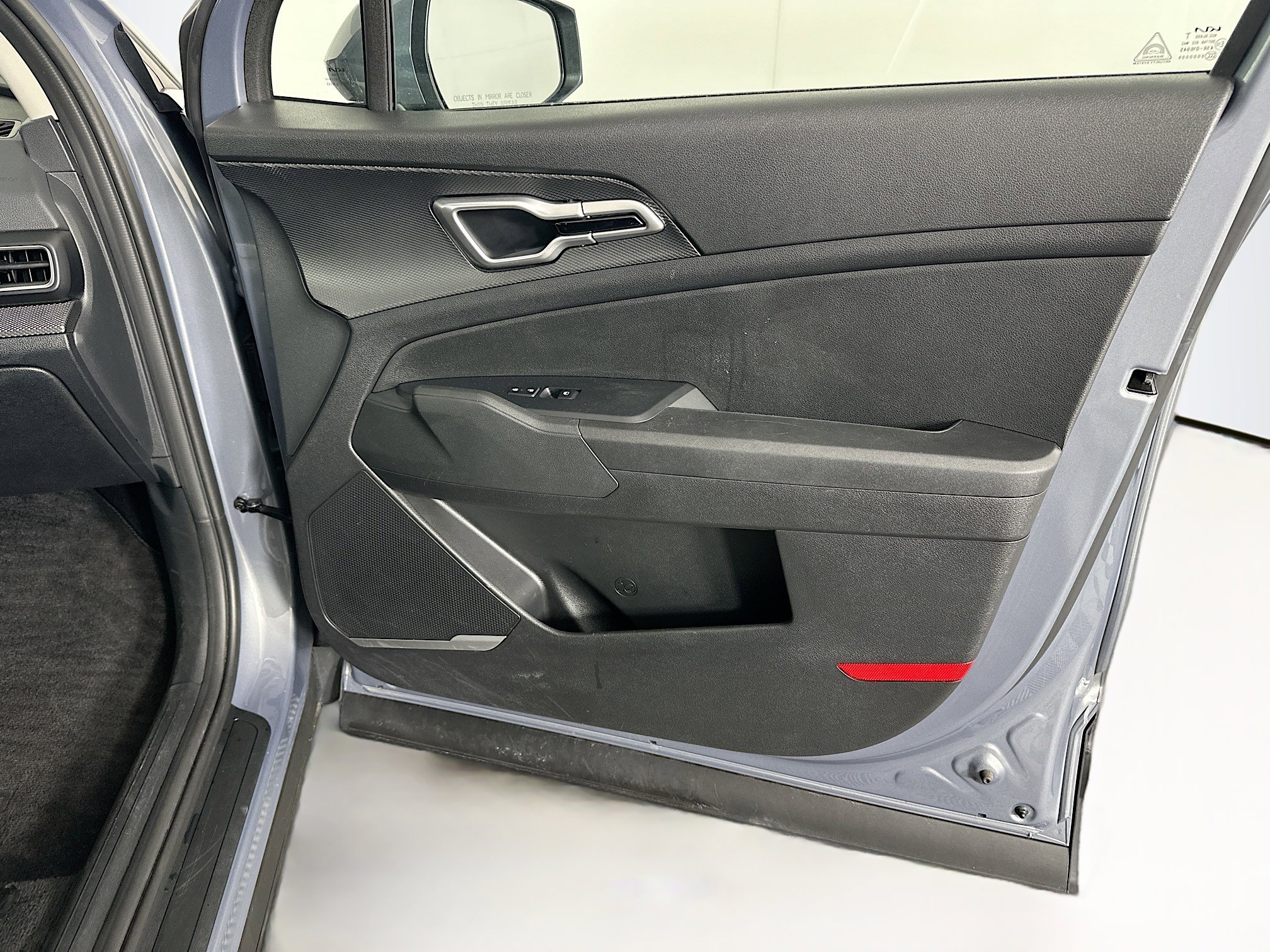 Used 2025 Kia Sportage LX image 31