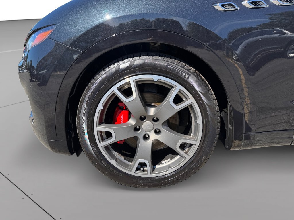 Used 2017 Maserati Levante w/ Sport Package AWD/4WD image 9