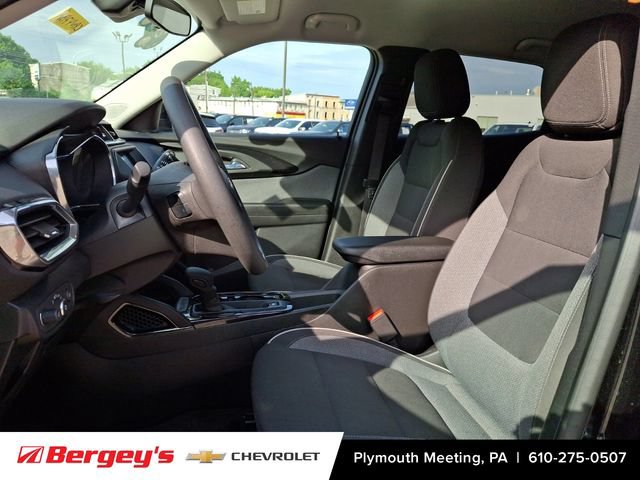 Used 2023 Chevrolet TrailBlazer LT FWD image 16