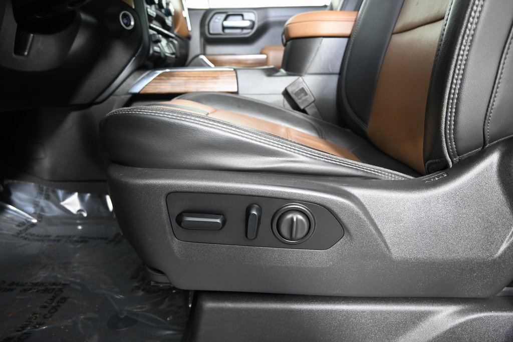 Used 2021 Chevrolet Silverado 1500 High Country w/ Technology Package image 26