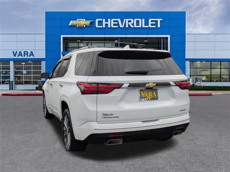 Certified 2023 Chevrolet Traverse Premier image 3
