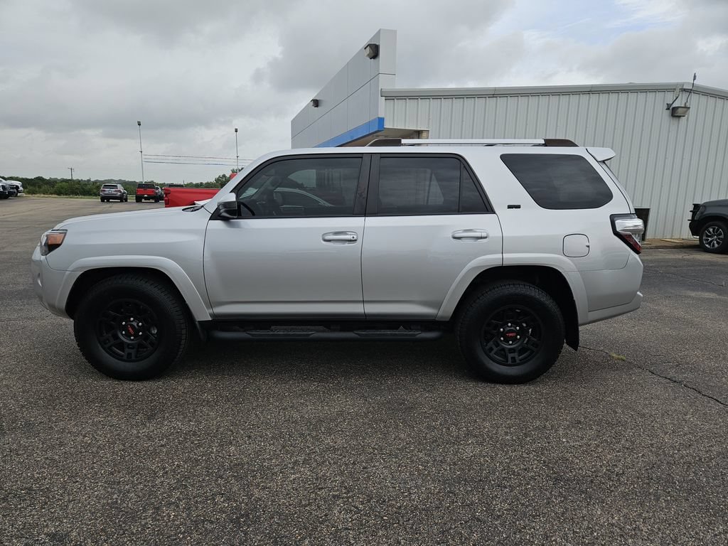 Used 2023 Toyota 4Runner SR5 RWD image 5