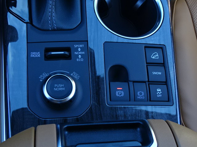 New 2026 Toyota Highlander Platinum AWD/4WD image 25