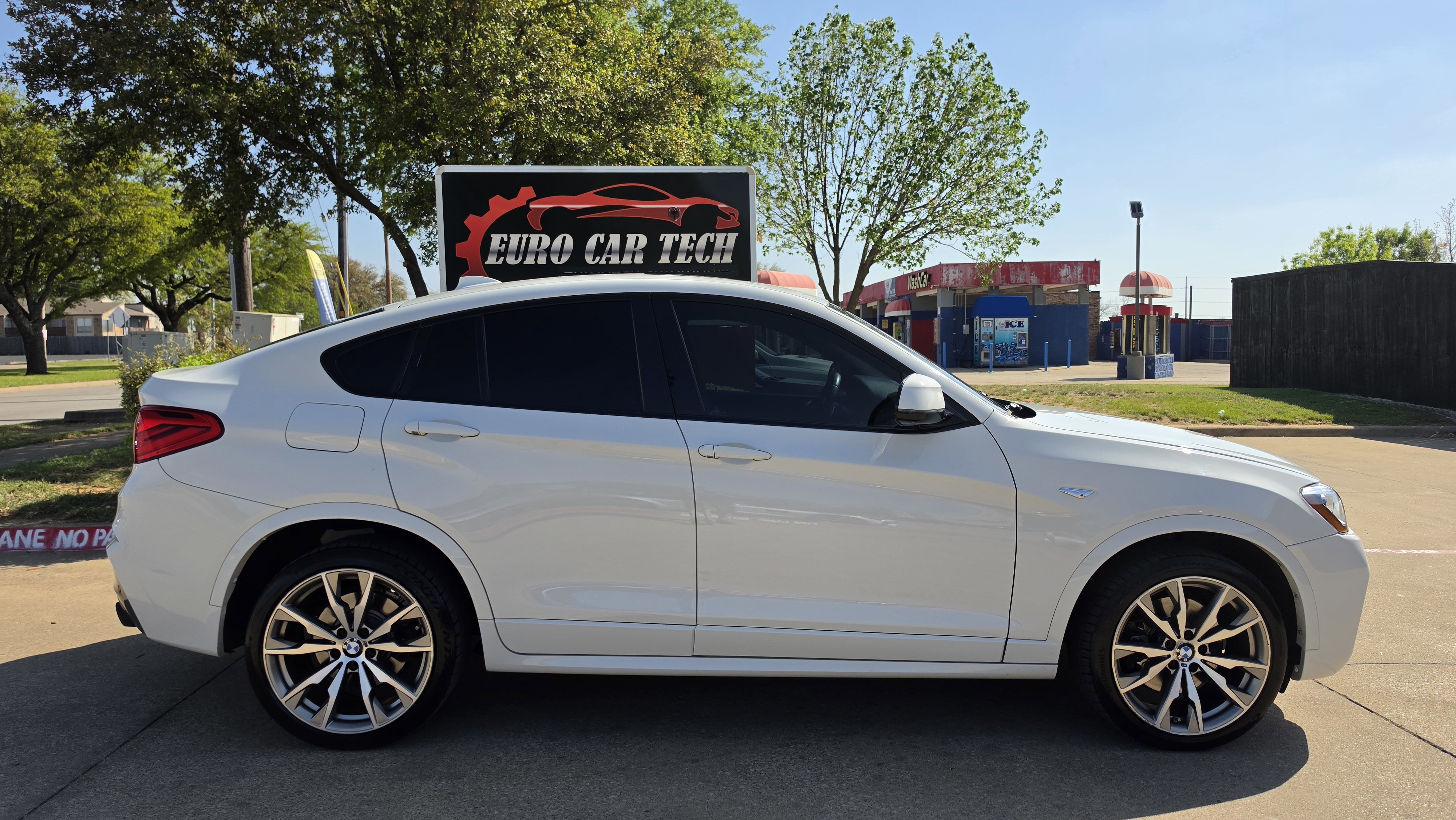 Used 2017 BMW X4 M40i image 7