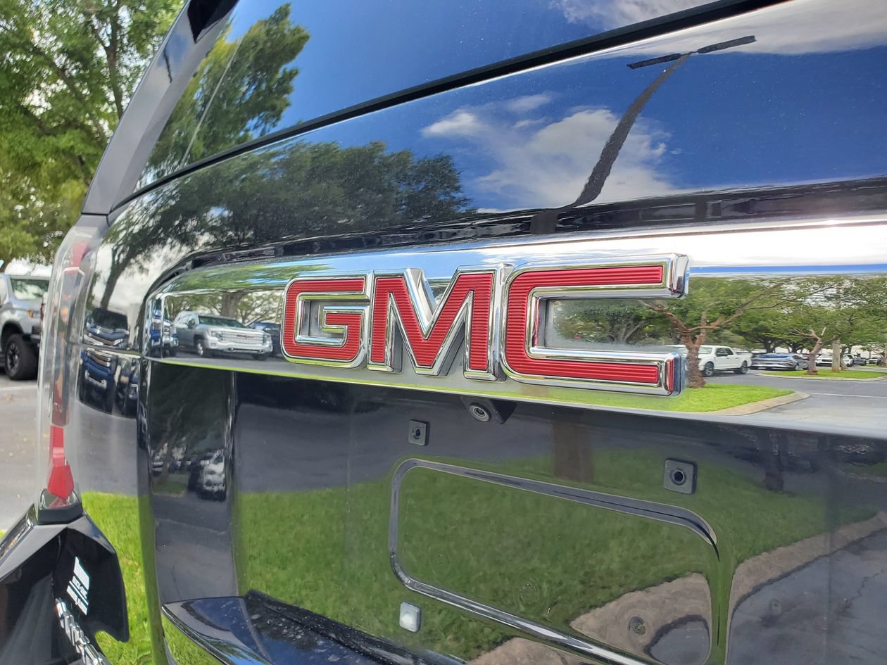 Used 2016 GMC Yukon XL Denali w/ Open Road Package AWD/4WD image 6