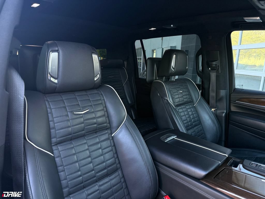 Used 2023 Cadillac Escalade ESV Sport Platinum w/ LPO, Floor Liner Package AWD/4WD image 21