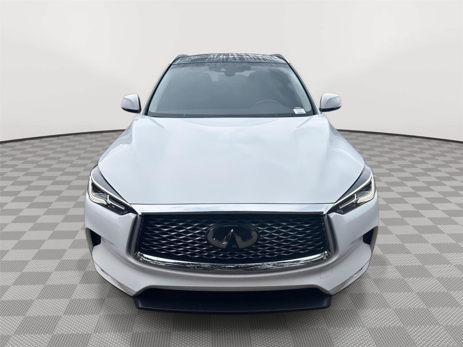 Used 2025 INFINITI QX50 Luxe AWD/4WD image 3