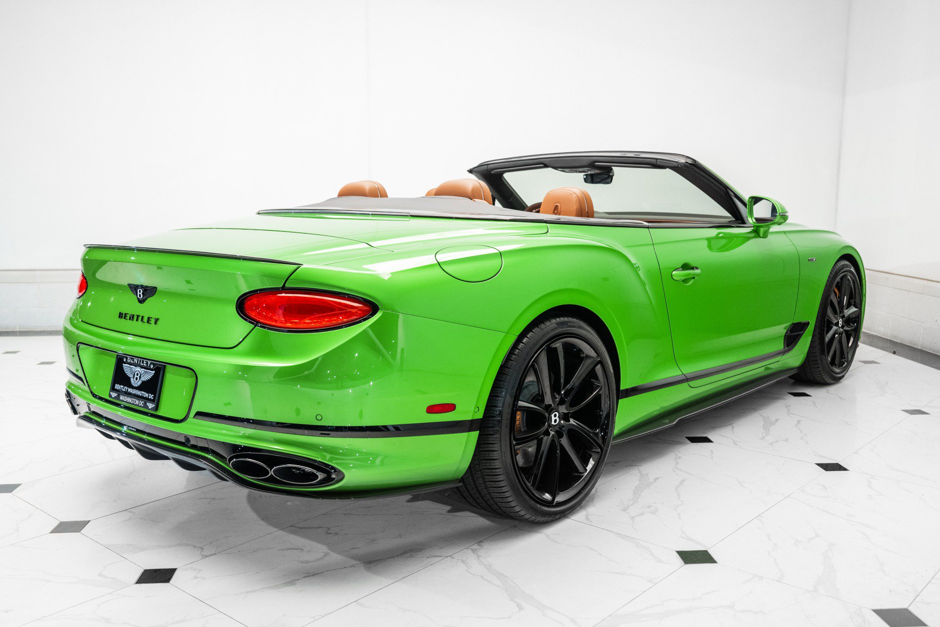 Certified 2024 Bentley Continental GT V8 AWD/4WD image 11