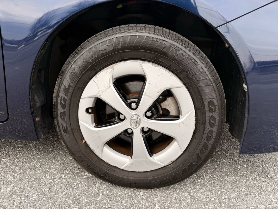 Used 2013 Toyota Prius Two image 30