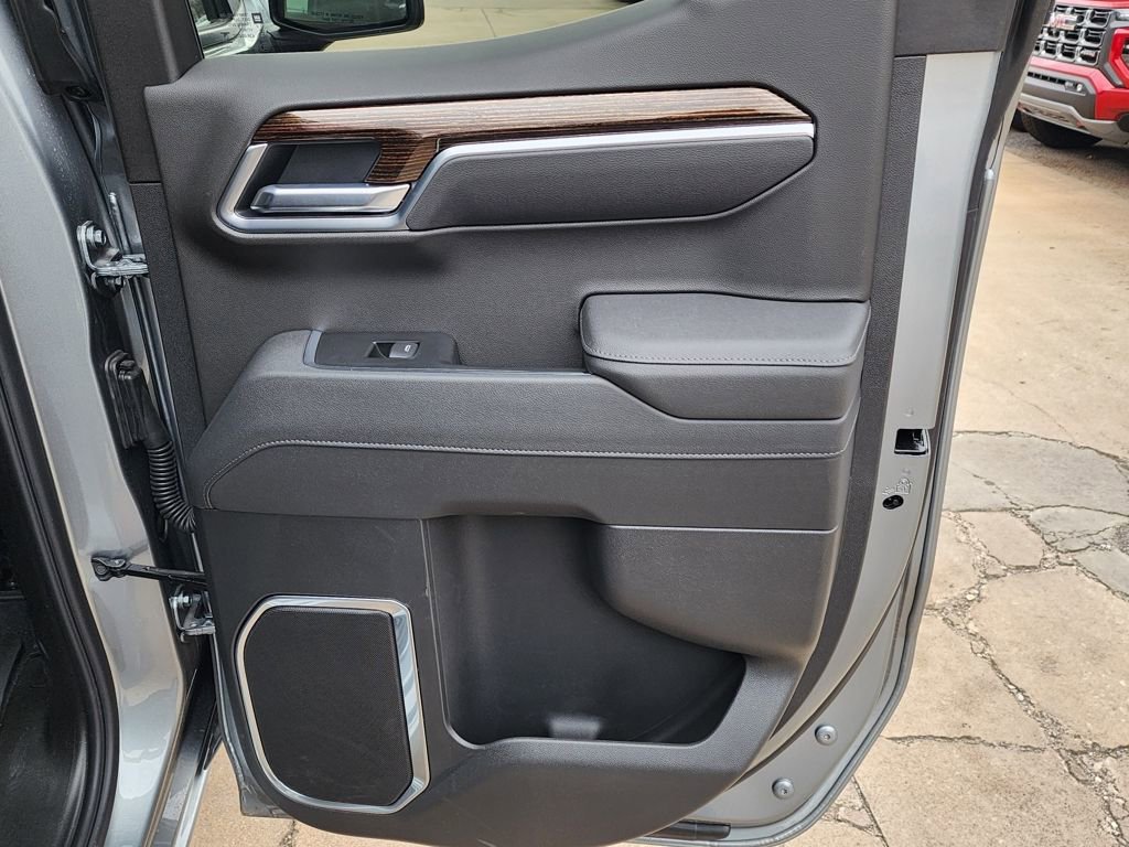 New 2026 GMC Sierra 1500 Elevation image 39