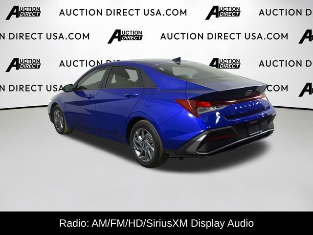 Used 2024 Hyundai Elantra SEL FWD image 5