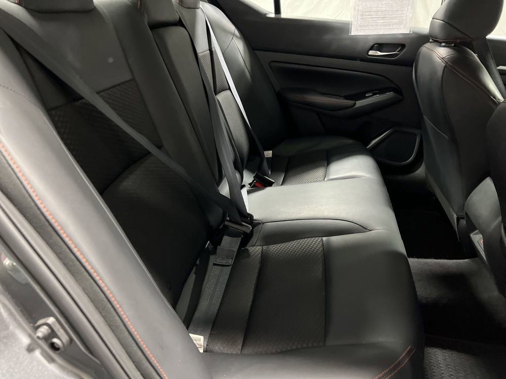 Used 2025 Nissan Altima 2.5 SR image 11