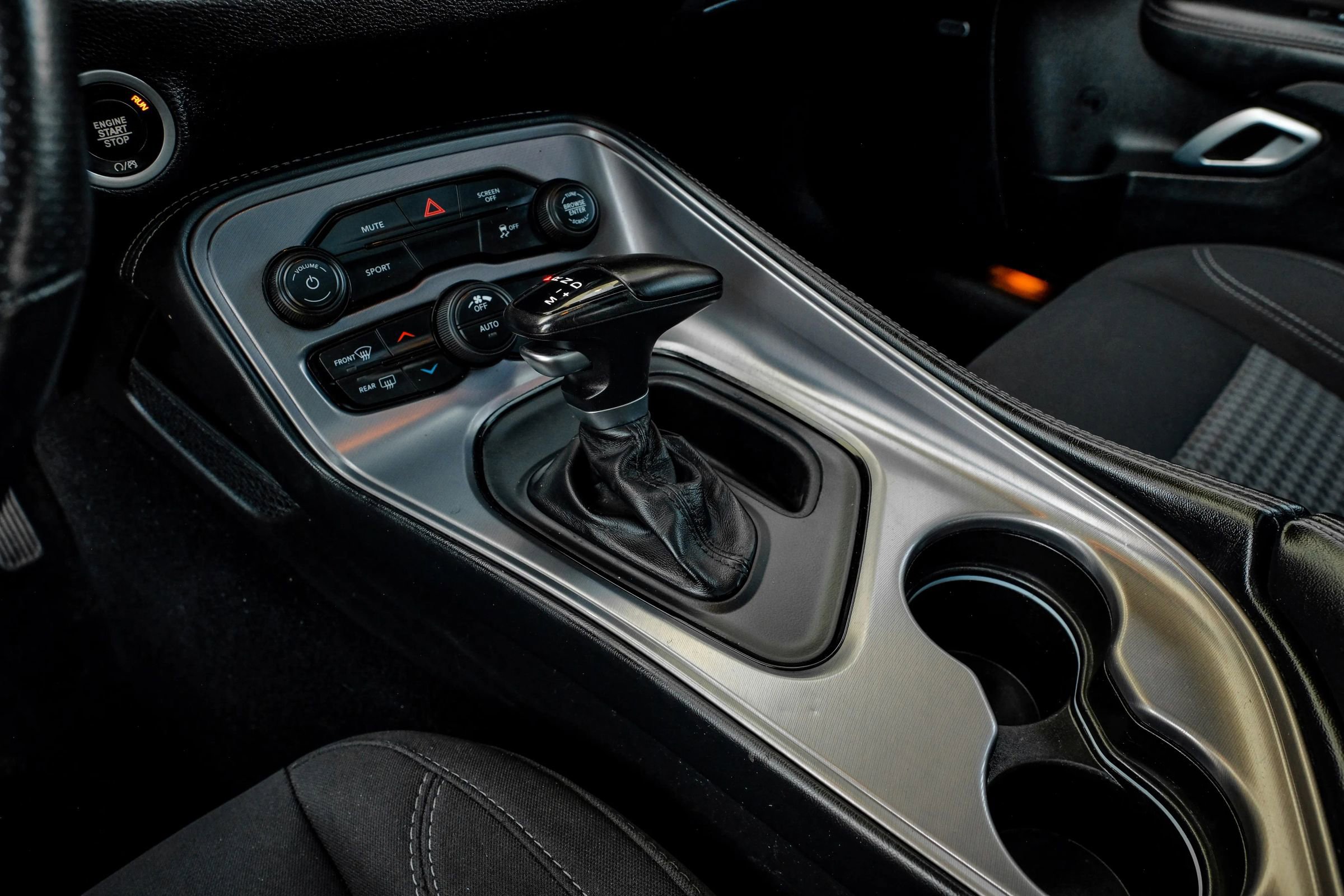 Used 2023 Dodge Challenger SXT w/ Blacktop Package image 28