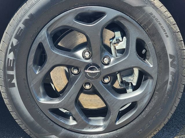 Certified 2024 Chrysler Pacifica Premium FWD image 17