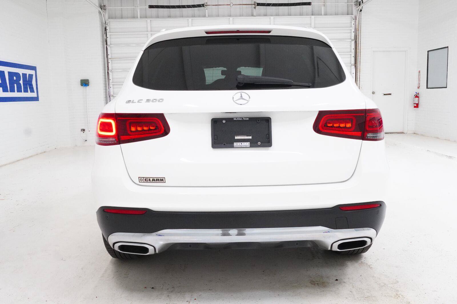 Used 2021 Mercedes-Benz GLC 300 image 32