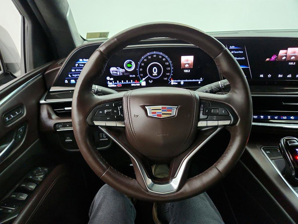Used 2022 Cadillac Escalade ESV Sport Platinum w/ LPO, ONYX Package AWD/4WD image 17