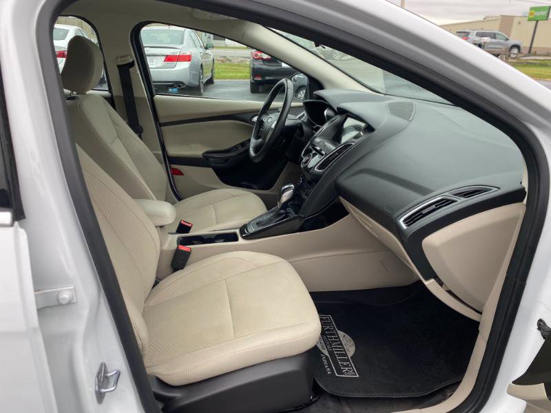 Used 2016 Ford Focus Electric Hatchback image 6