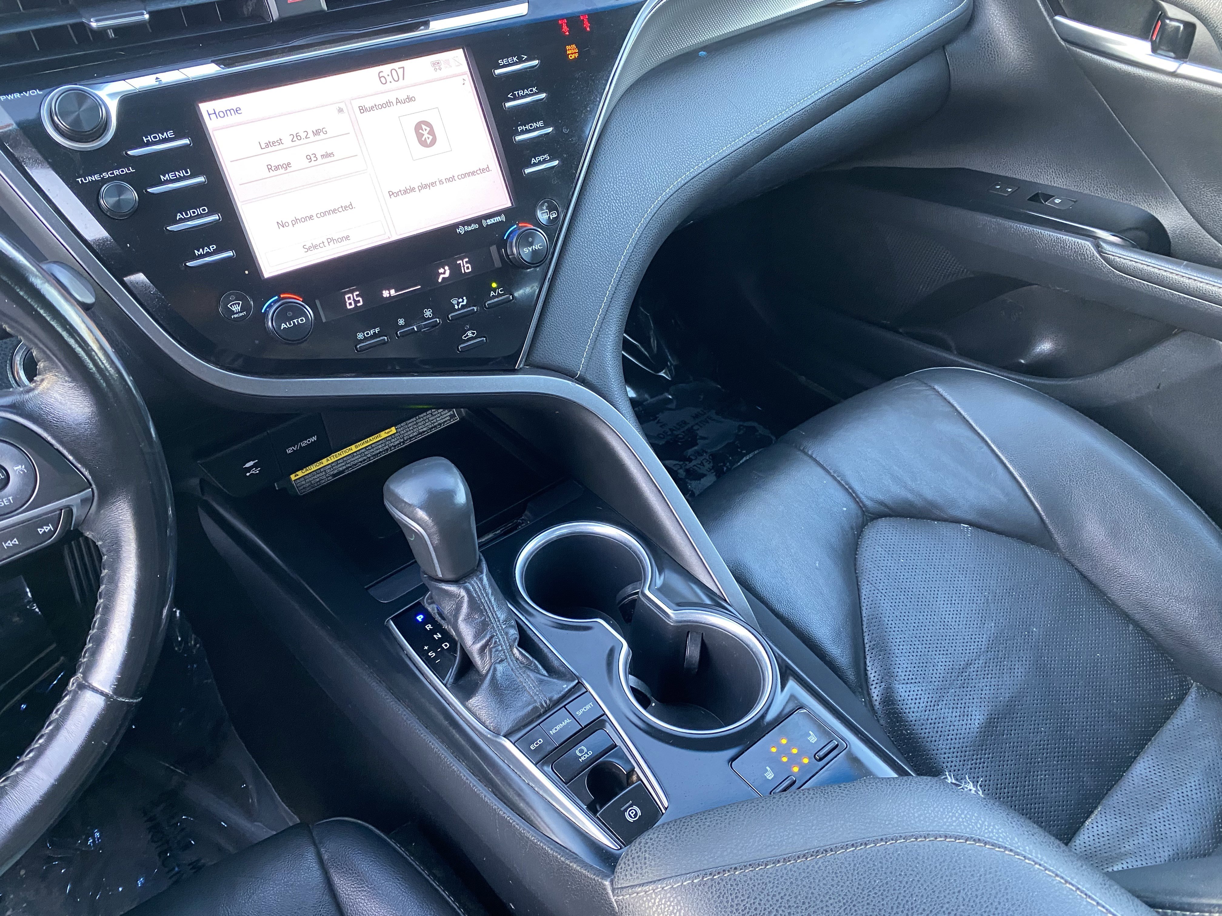 Used 2019 Toyota Camry XSE FWD image 13