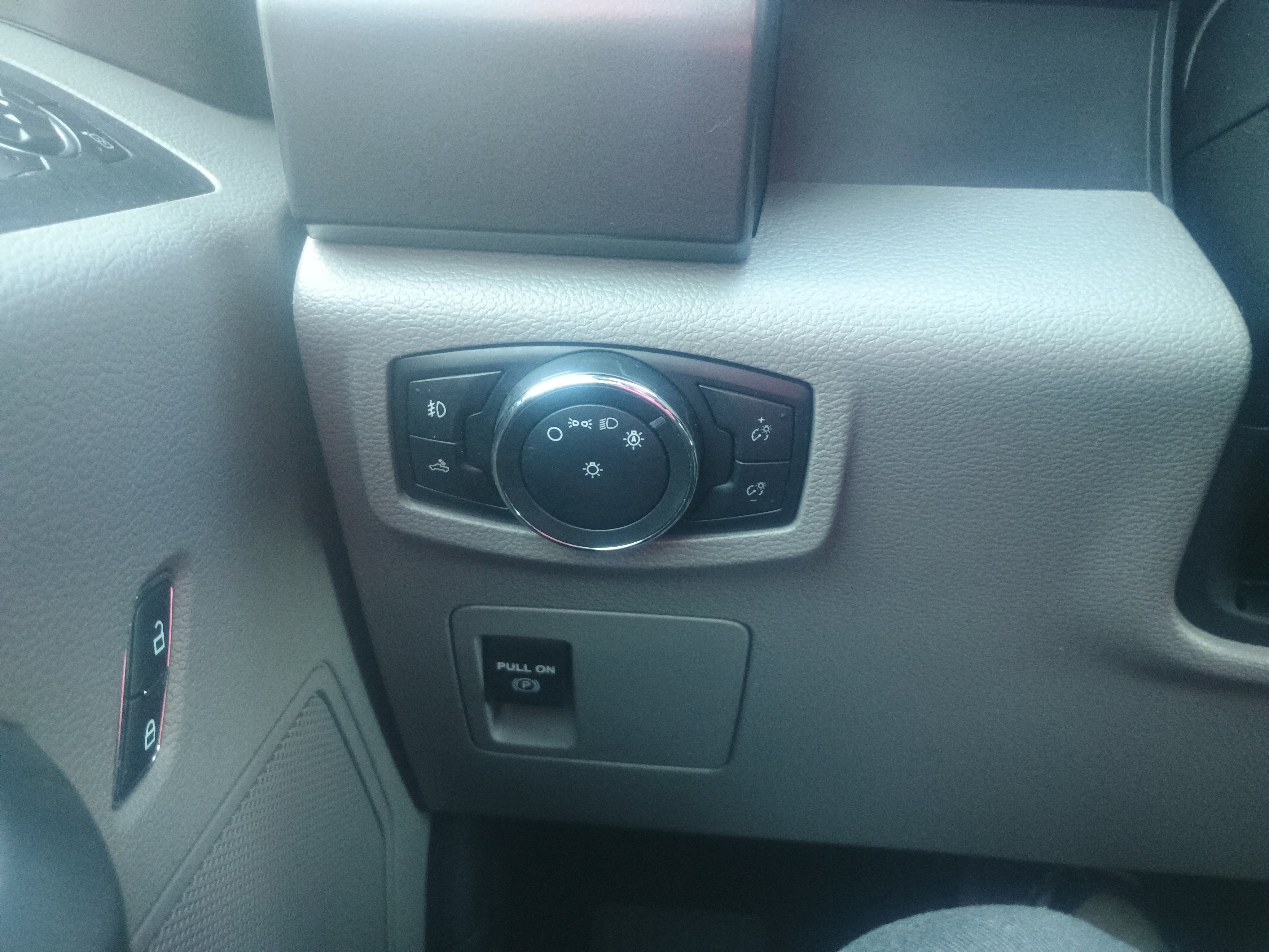 Used 2017 Ford F150 XLT image 24