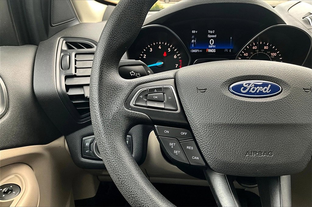 Used 2019 Ford Escape SE image 18