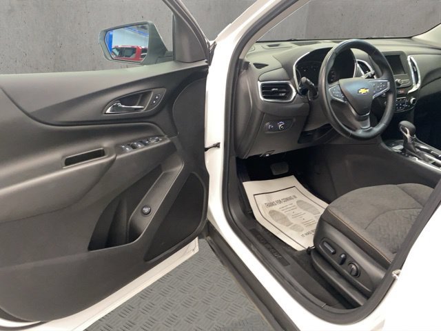 Used 2024 Chevrolet Equinox LT AWD/4WD image 19