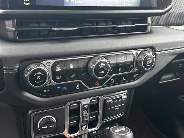 Used 2024 Jeep Wrangler Unlimited Rubicon 4xe w/ Capability Package image 31