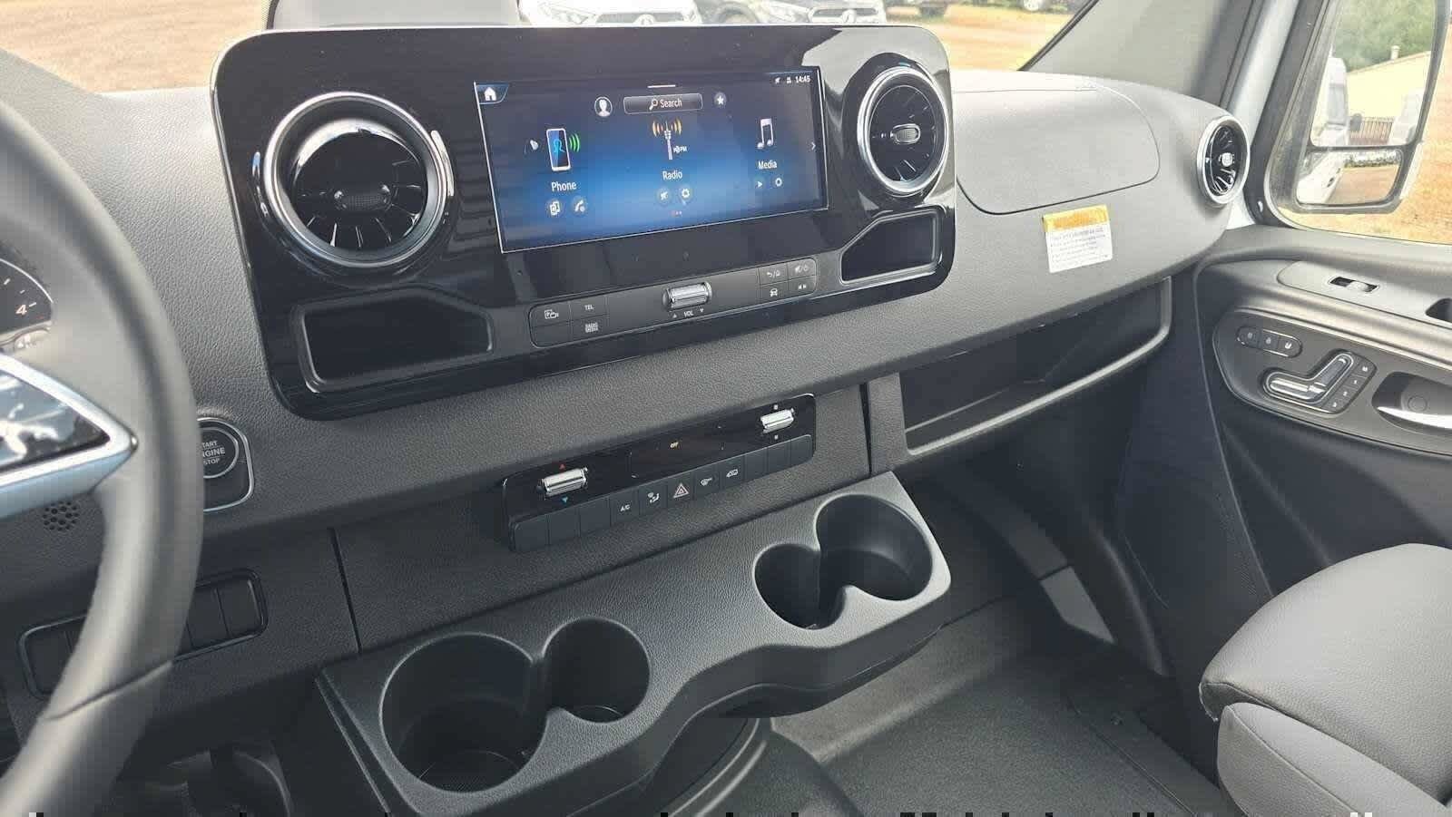 New 2026 Mercedes-Benz Sprinter 2500 image 36