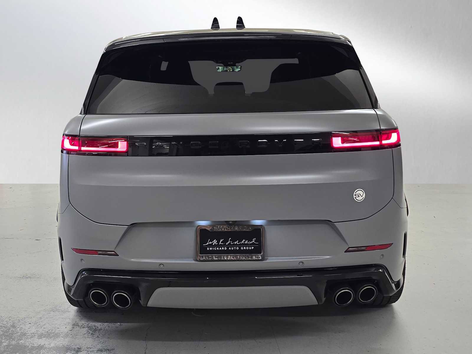 Used 2025 Land Rover Range Rover Sport SV Edition Two AWD/4WD image 4