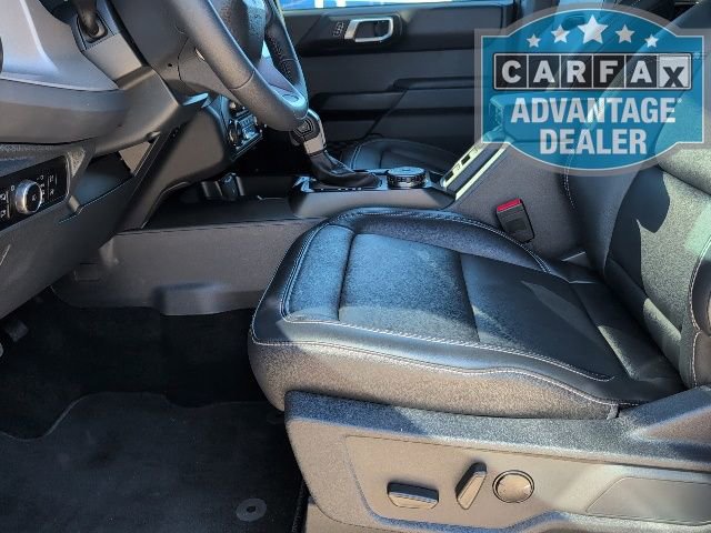 Used 2025 Ford Bronco Outer Banks AWD/4WD image 12