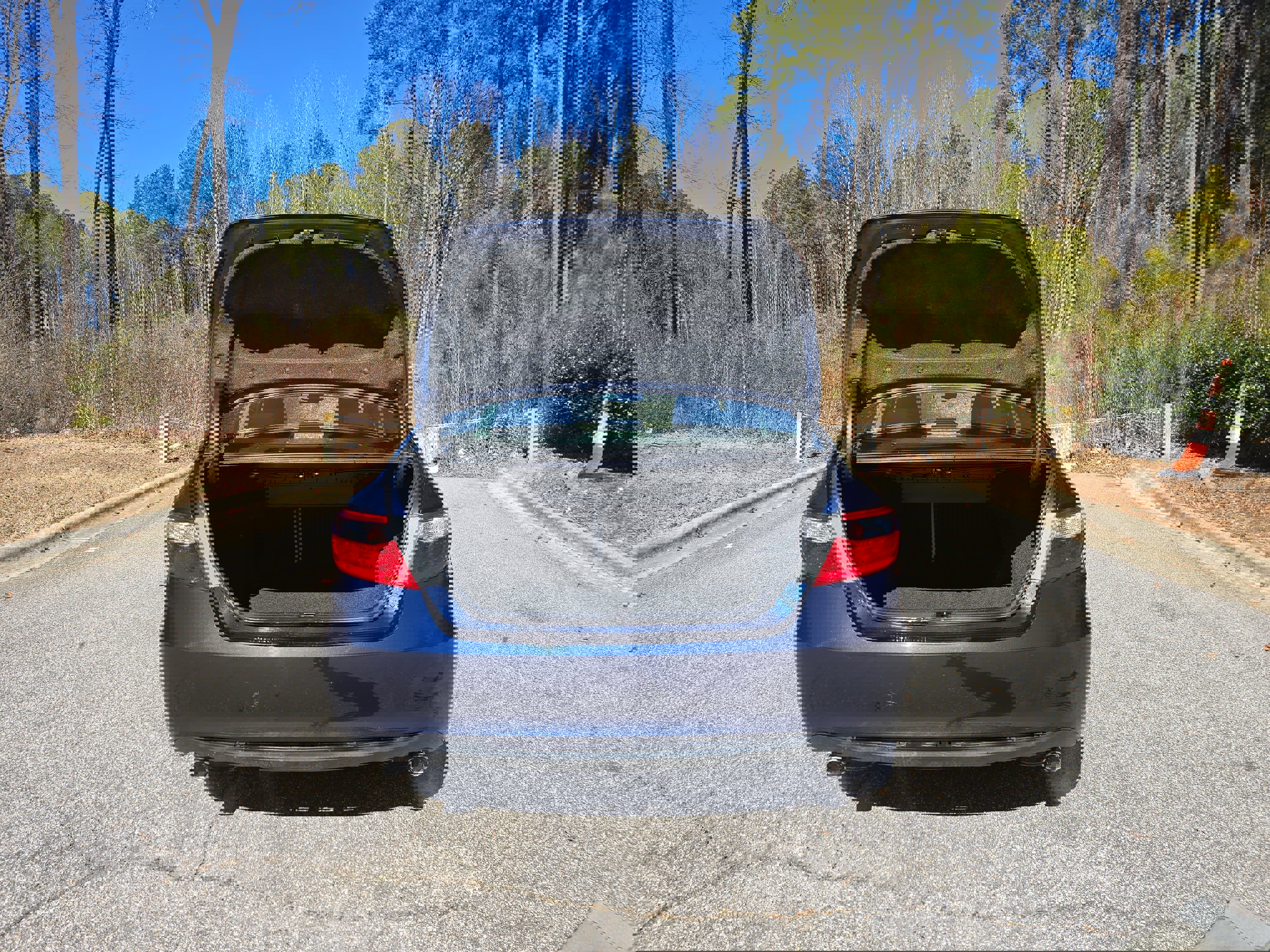 Used 2015 Toyota Camry XLE w/ Advanced Technology Package image 12