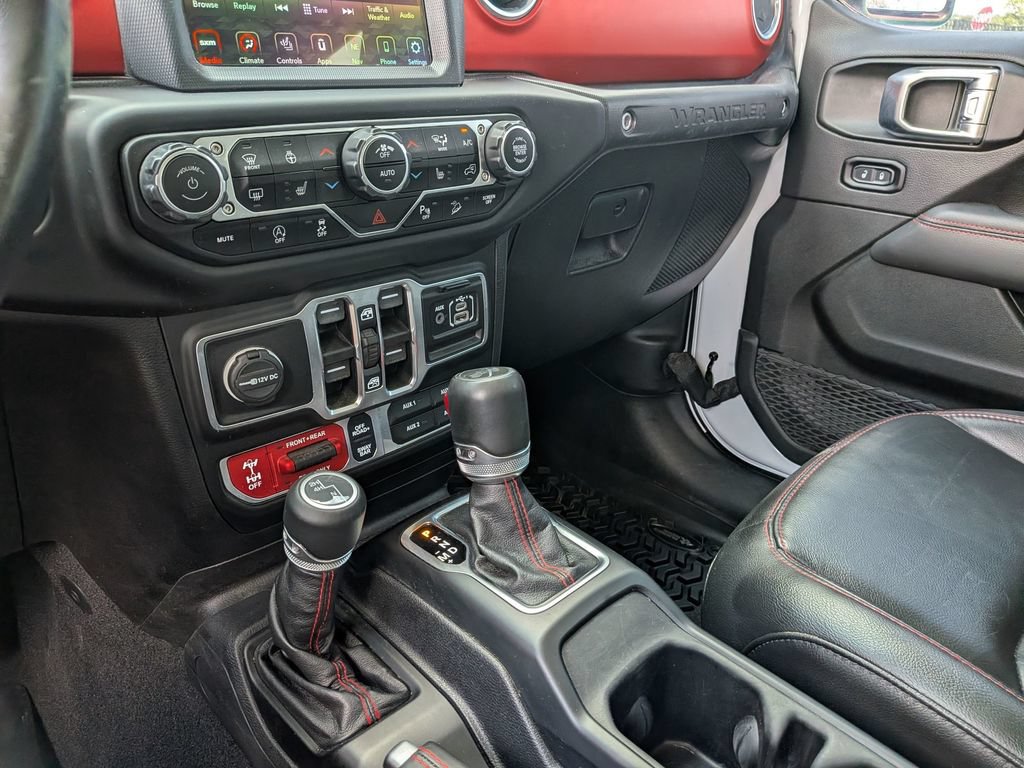 Used 2021 Jeep Wrangler Unlimited Rubicon w/ Dual Top Group AWD/4WD image 32
