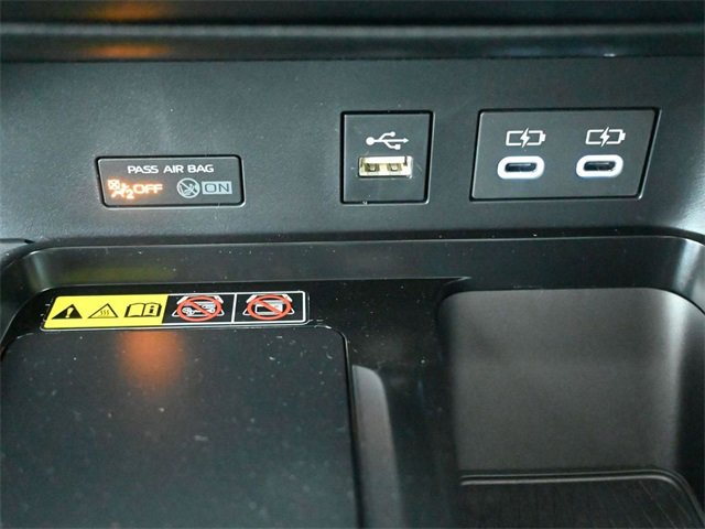 Used 2021 GMC Sierra 1500 SLT image 4