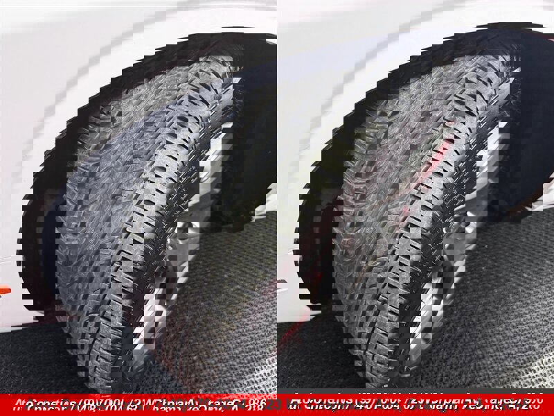 Used 2015 Dodge Challenger SXT Plus w/ Technology Group RWD image 33