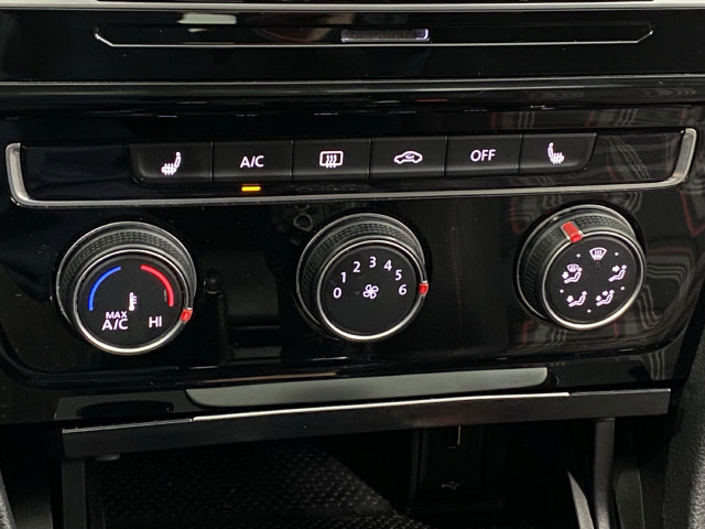 Used 2019 Volkswagen GTI Rabbit Edition FWD image 17