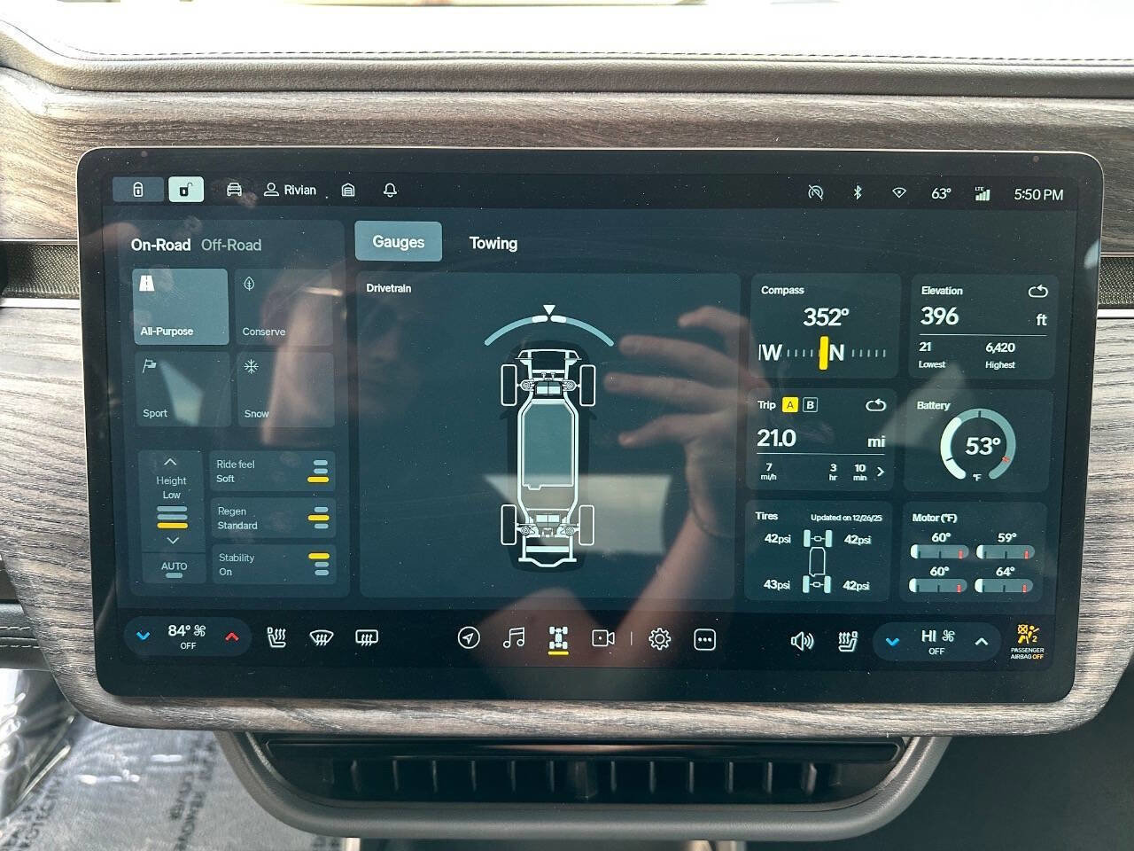 Used 2022 Rivian R1T Launch Edition image 32