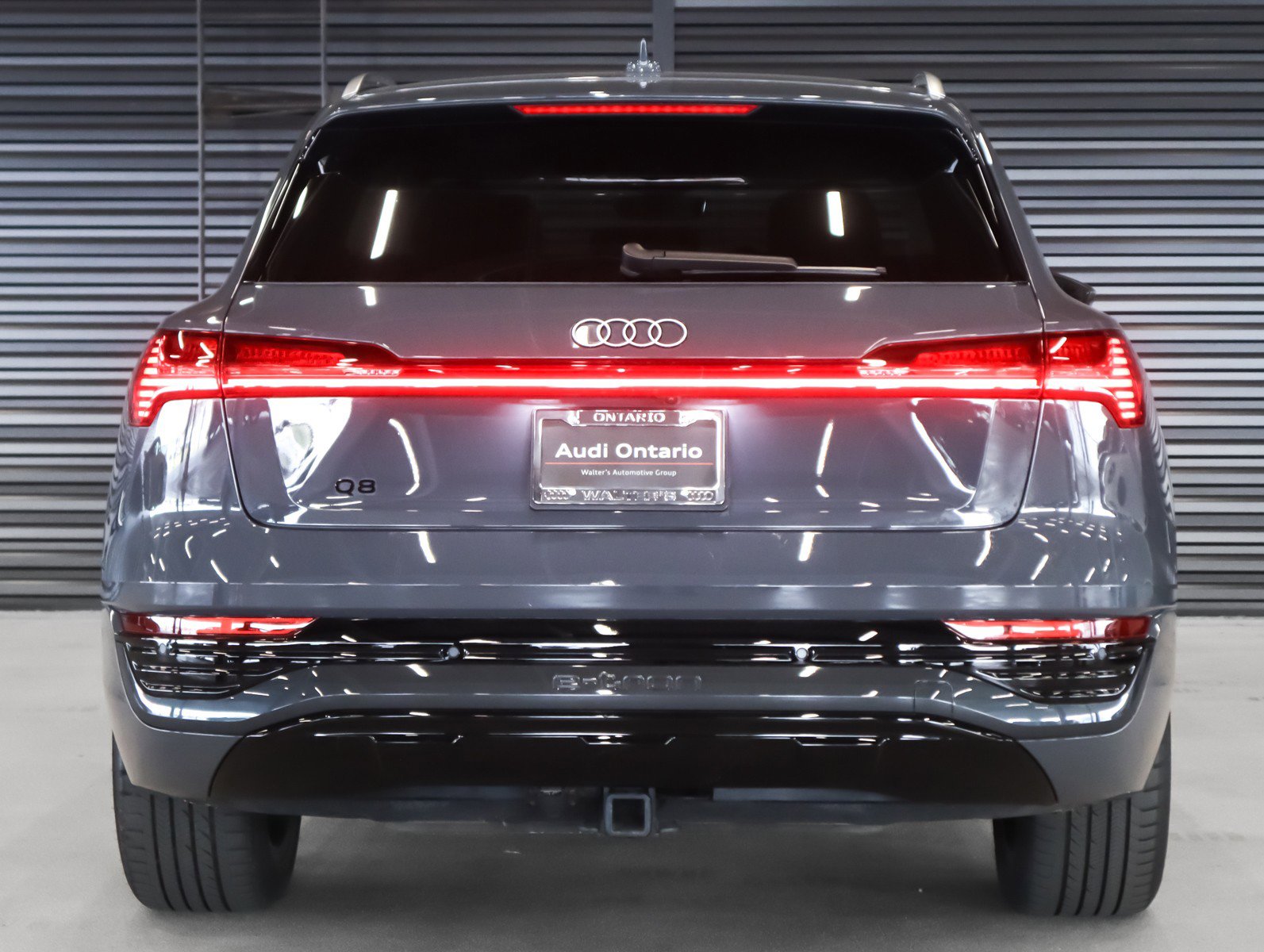 Used 2024 Audi Q8 e-tron Prestige image 15