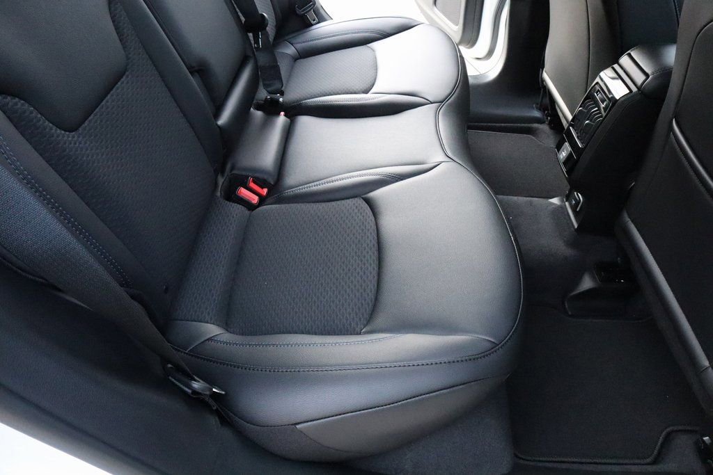 New 2026 Jeep Compass Latitude image 14