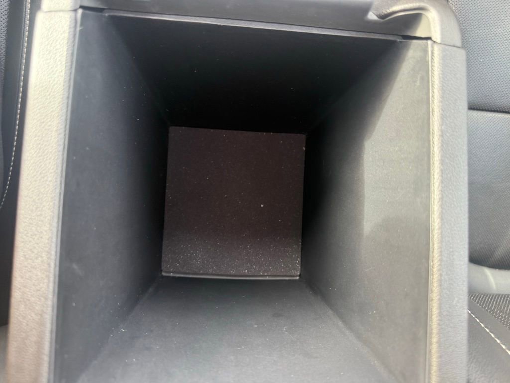 Used 2022 GMC Acadia SLT w/ Elevation Edition AWD/4WD image 24