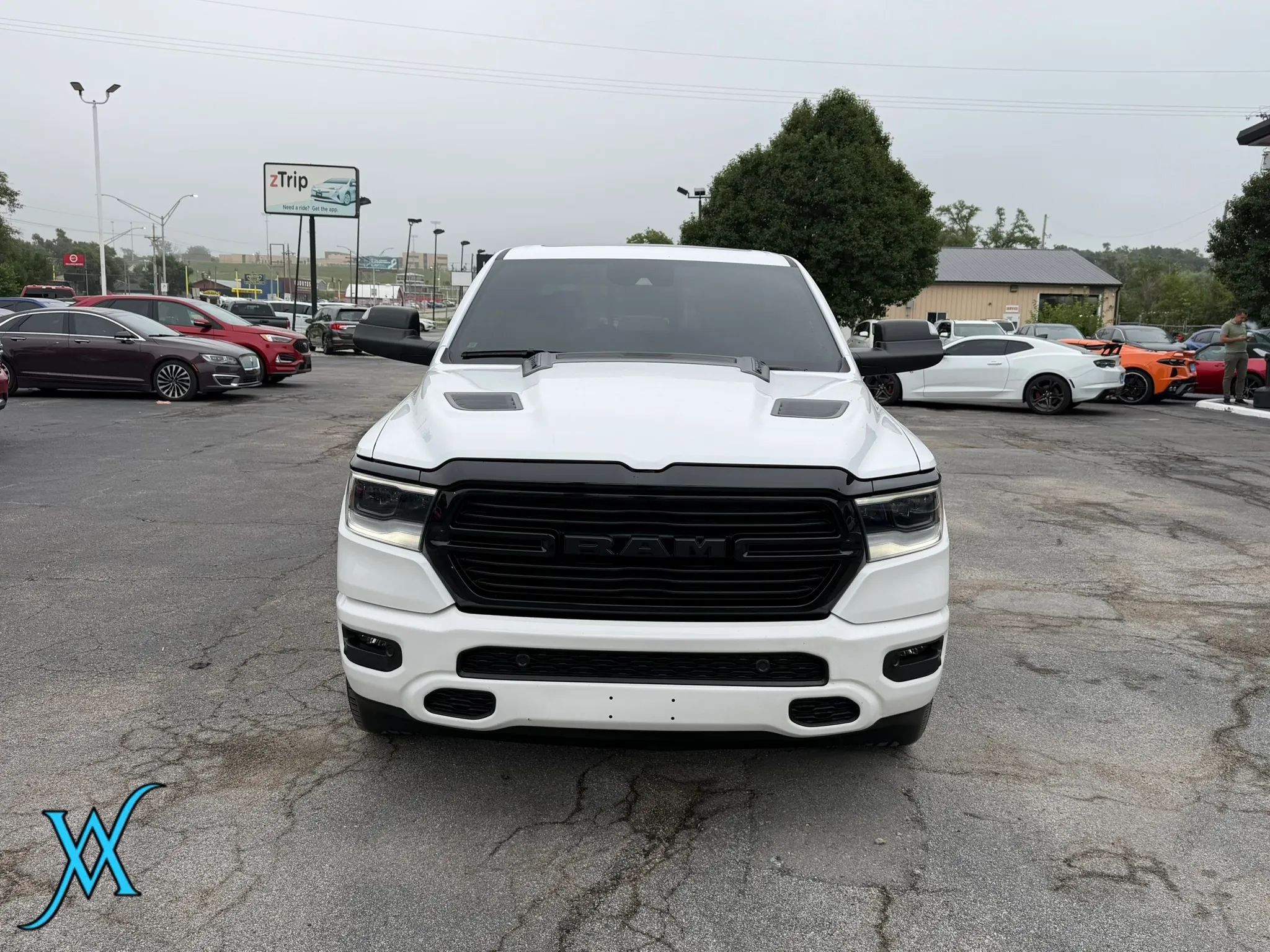Used 2024 RAM 1500 Laramie AWD/4WD image 2
