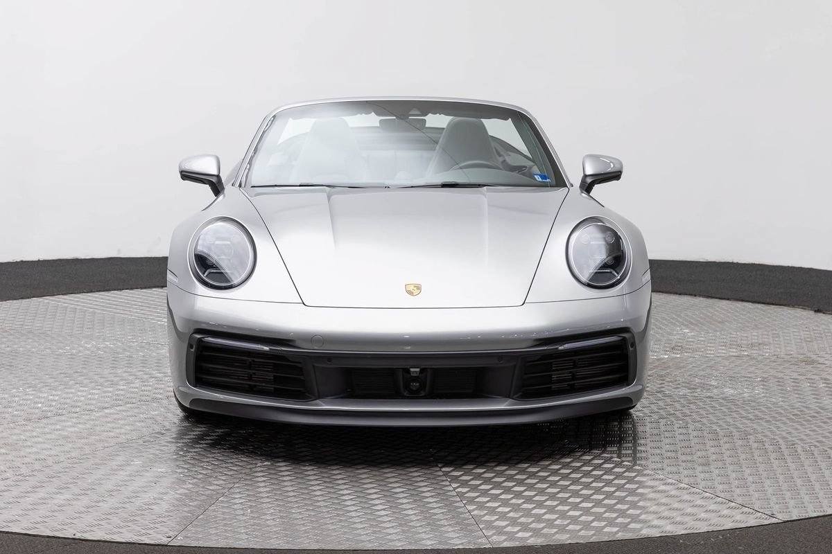 Used 2021 Porsche 911 Carrera S RWD image 3