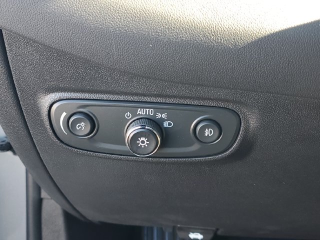 Certified 2024 Chevrolet Equinox Premier FWD image 19