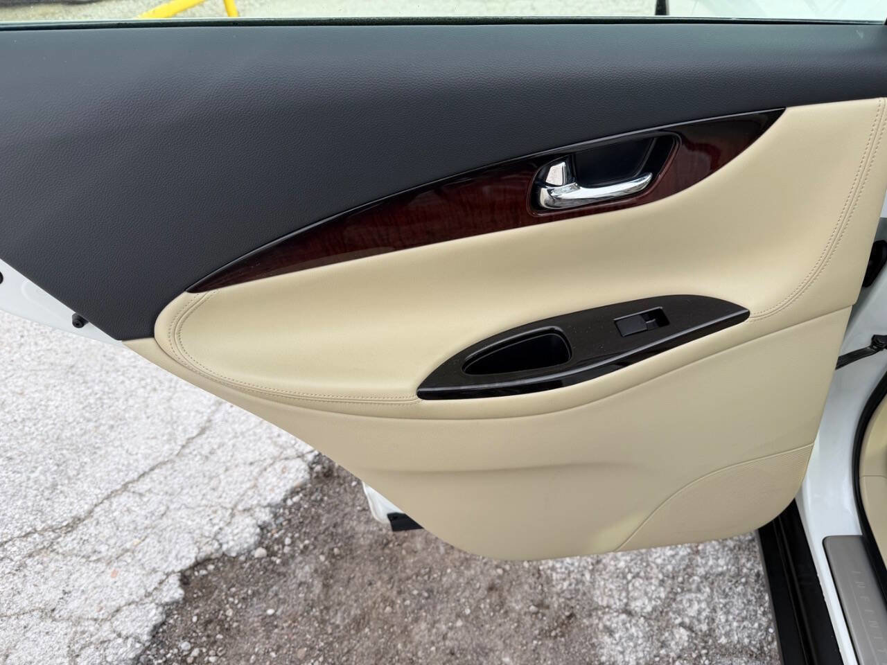 Used 2017 INFINITI QX50 Journey w/ Premium Package image 15