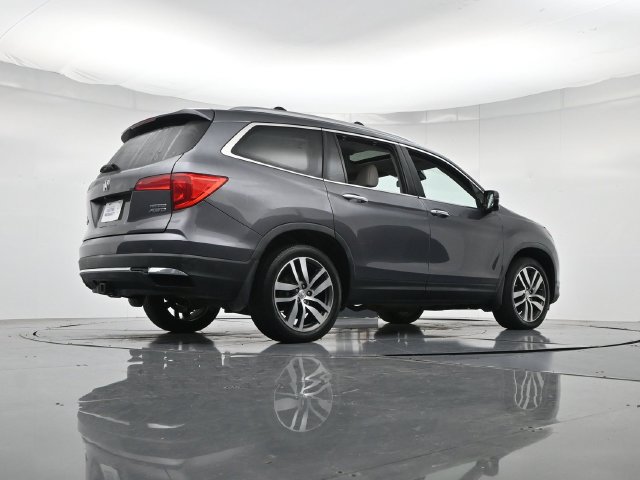 Used 2016 Honda Pilot Touring image 36