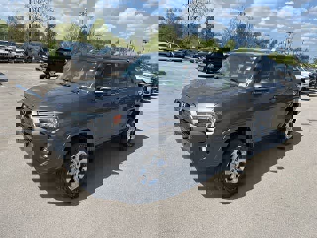 Used 2015 Toyota 4Runner SR5 image 13