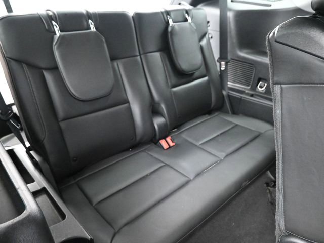 Used 2022 Ford Explorer XLT w/ Equipment Group 202A image 9