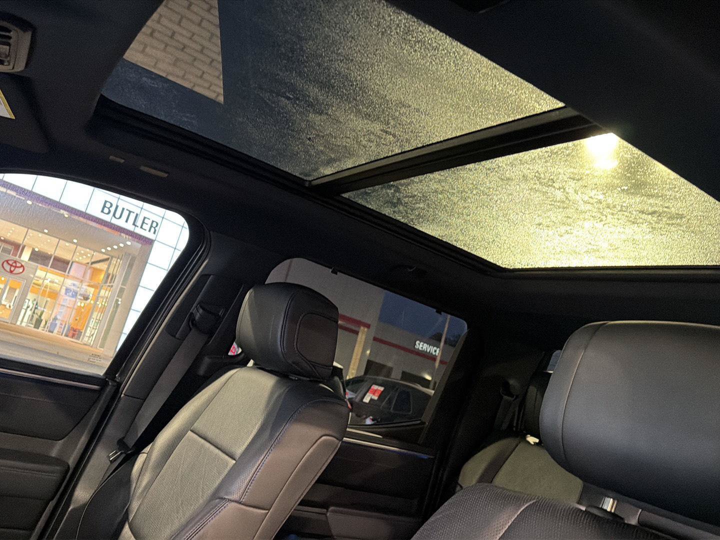 Used 2023 Toyota Tundra Platinum AWD/4WD image 20