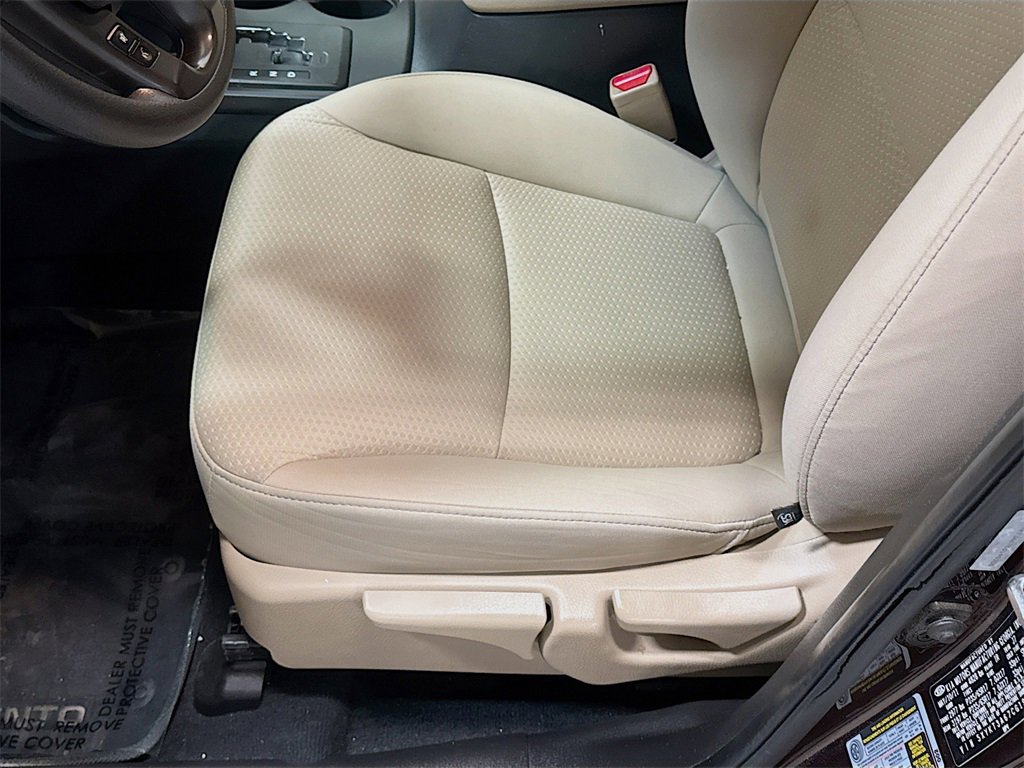 Used 2012 Kia Sorento LX w/ Convenience Pkg image 22